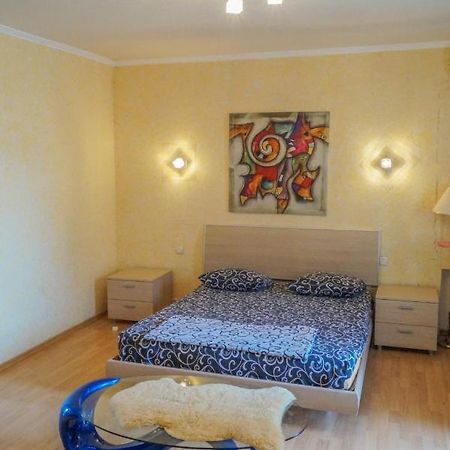 Apartment Triokhsviatytelskaya Street 3 Kiev Eksteriør bilde