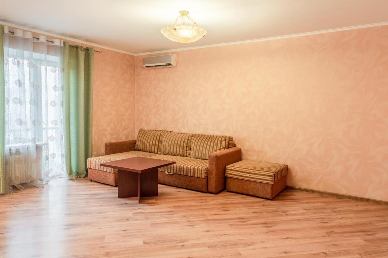 Apartment Triokhsviatytelskaya Street 3 Kiev Eksteriør bilde