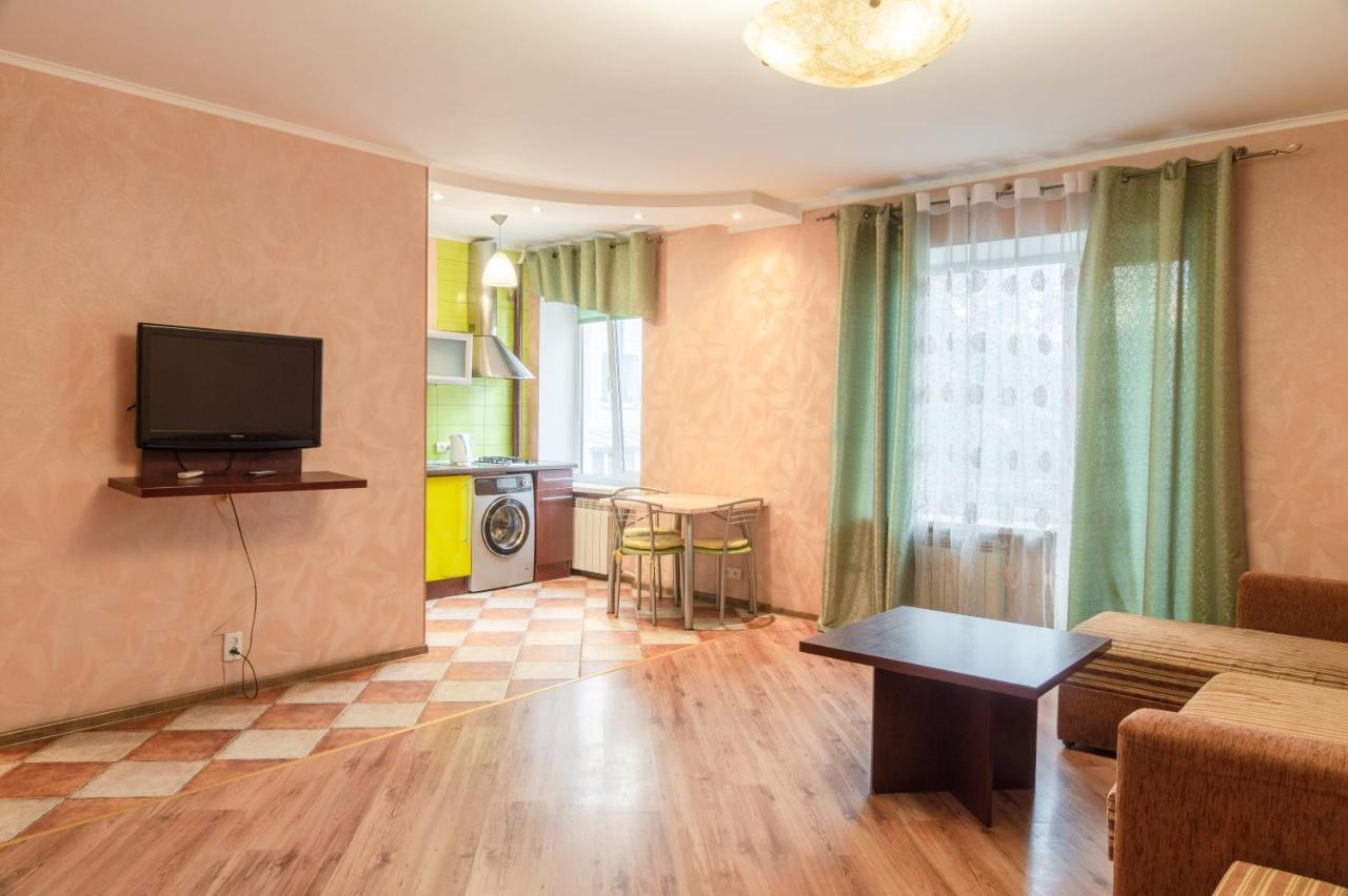 Apartment Triokhsviatytelskaya Street 3 Kiev Eksteriør bilde