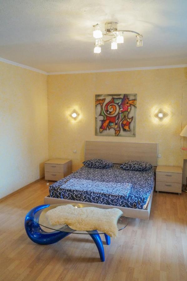 Apartment Triokhsviatytelskaya Street 3 Kiev Eksteriør bilde